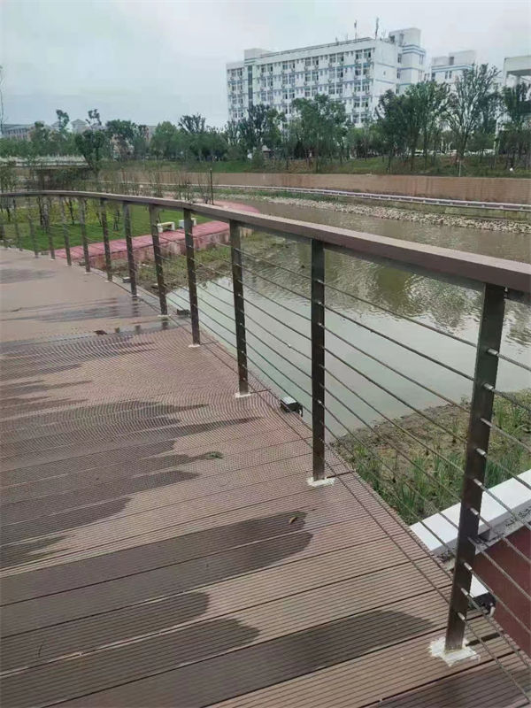 精工制作<永盛>生产不锈钢桥梁防撞护栏的生产厂家